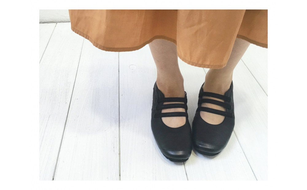 超軽量3本ゴムスリッポンシューズ　21.0～24.5cmまで