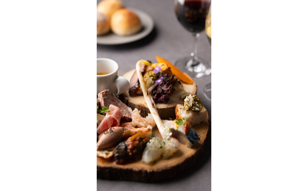 「レストランカフェテラス アミ神戸」ペアディナー券「【デザートワゴン付】名物料理を詰め込んだスペシャルコース」