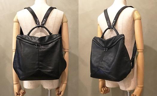 【-Less】トライアングルフォルムリュック（M）　LMSB-0201（ブラック）