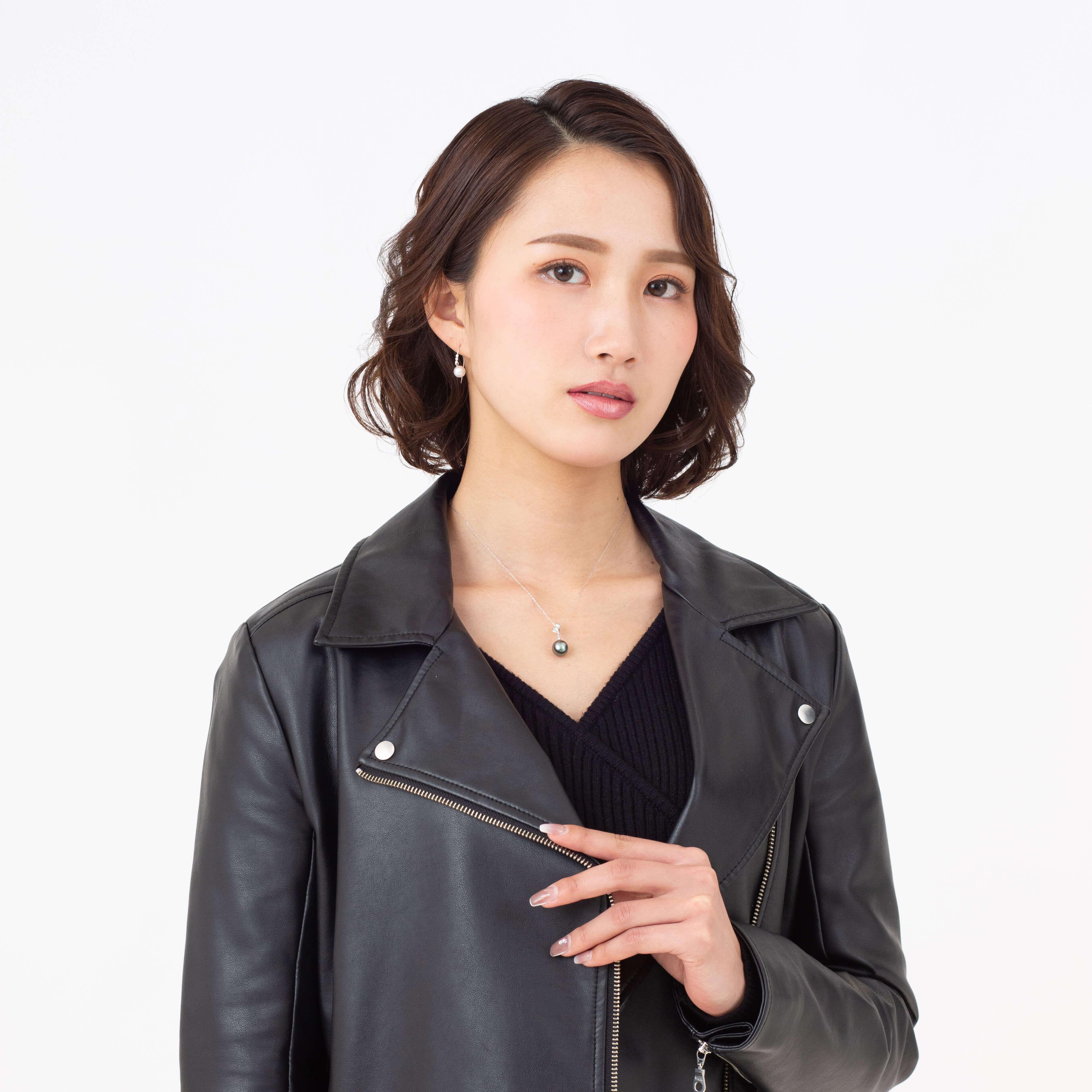 【常盤木】ブラックパール（タヒチ 黒蝶真珠） 10mm セミラウンド ダイヤモンド K18 ホワイトゴールド ペンダントトップ