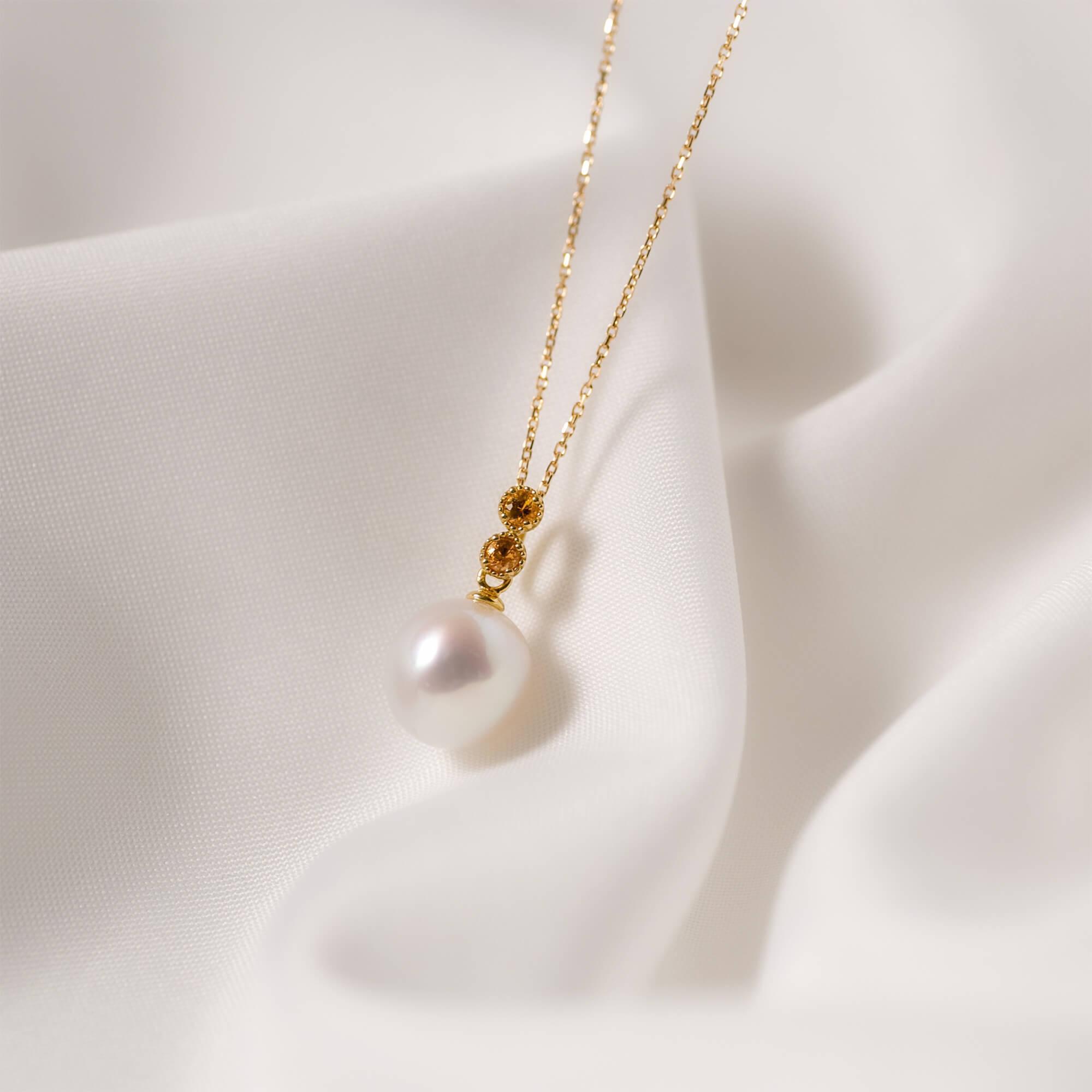 【鞠】シロチョウパール サファイア イエローゴールド ペンダントトップ｜無調色 白蝶真珠 南洋真珠 10mm K18YG