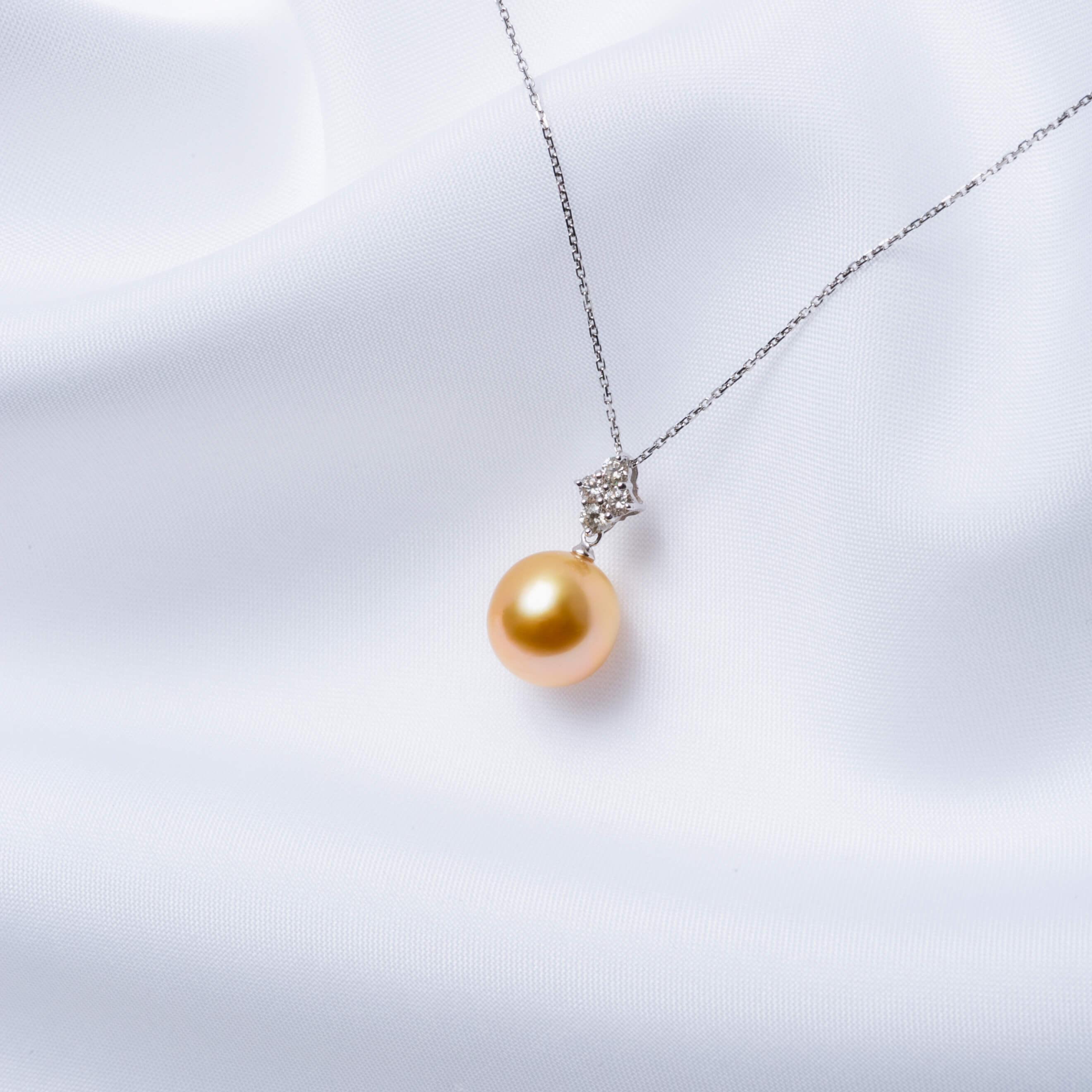 【星彩】ゴールデンパール ダイヤモンド ホワイトゴールド ペンダントトップ｜無調色 白蝶真珠 南洋真珠 10mm K18WG