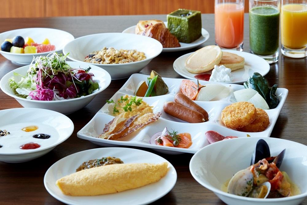 【神戸ポートピアホテル】平休日1泊朝食付 ペア宿泊券《本館ミッドセンチュリーフロア》