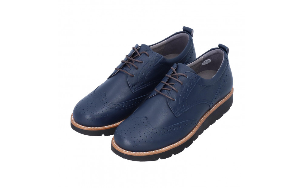 軽量メダリオンシューズ　22.0～24.5cmまで