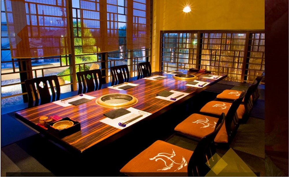 創作焼肉　神戸　牛乃匠　お食事券1万円