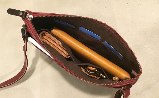 【alto.】スマートショルダーバッグ／サコッシュ AKEB-3102（ワイン）