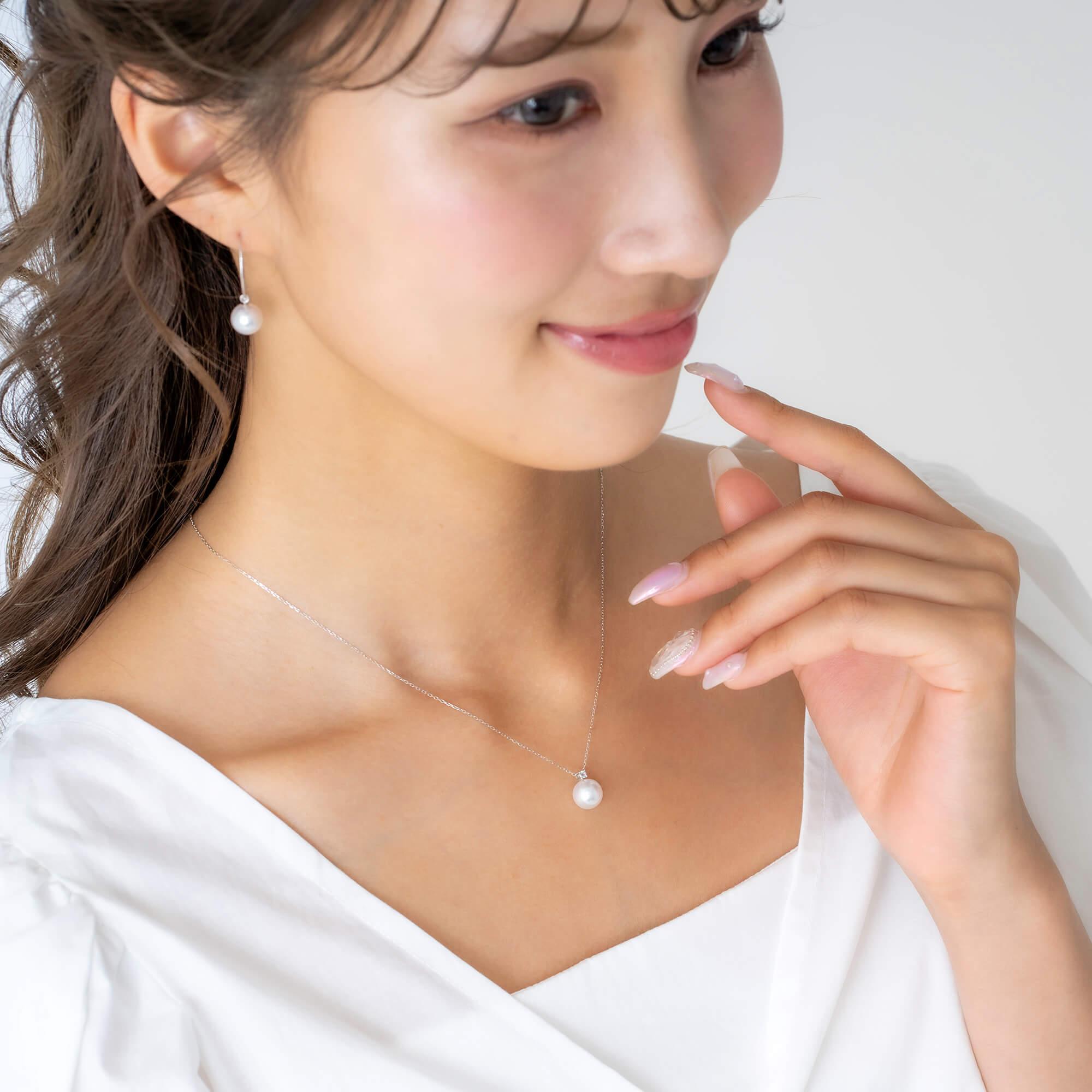 3月 誕生石 アクアマリン 無調色 アコヤ真珠（日本） 8.0mm ラウンド Pt900 プラチナ ペンダント ネックレス（チェーン付き）