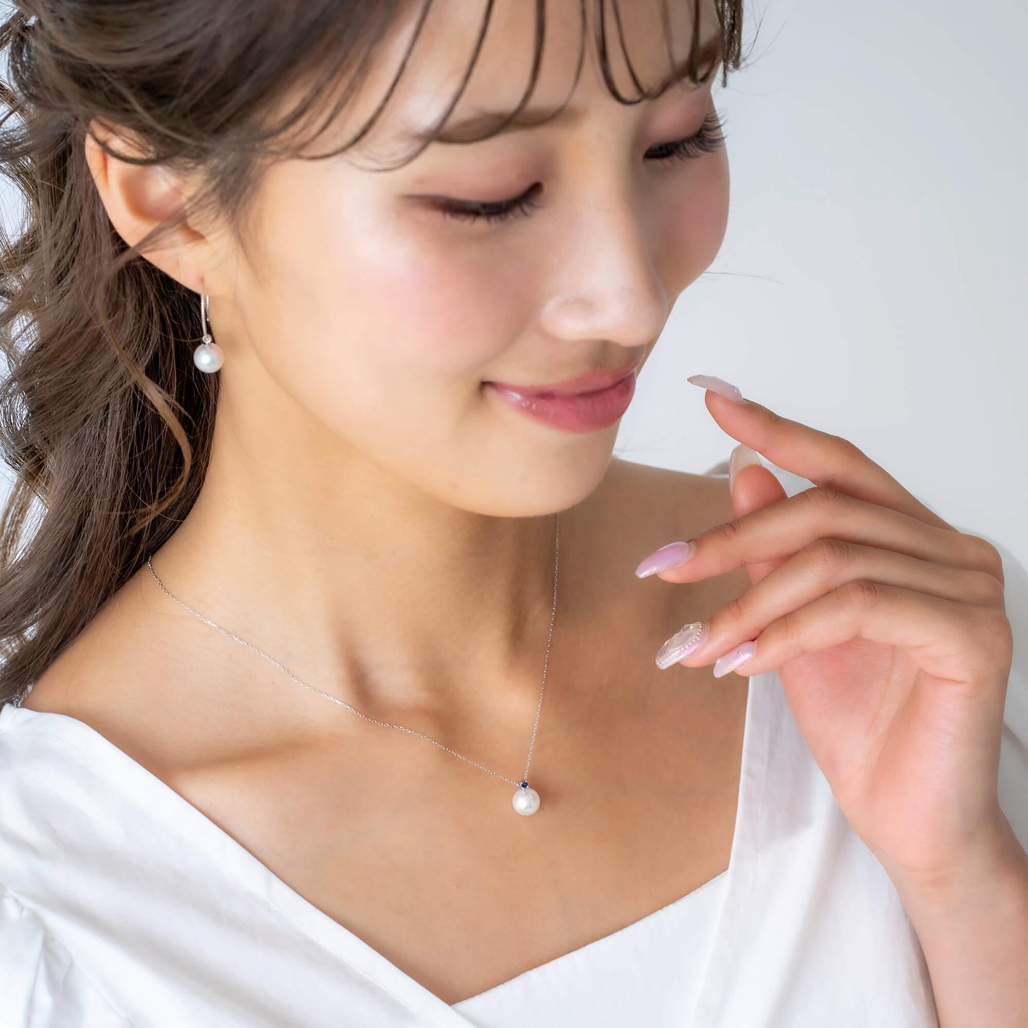 9月 誕生石 サファイア 無調色 アコヤ真珠（日本） 8.0mm ラウンド Pt900 プラチナ ペンダント ネックレス（チェーン付き）