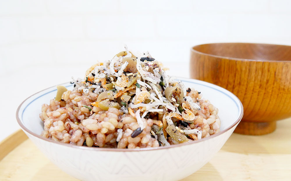 【ふるさと納税】ふりかけ 無添加 アミノ酸 不使用 生ふりかけ ( 梅ちりめん × 5袋 ) 食べ比べセット 梅 ちりめん 澤田食品