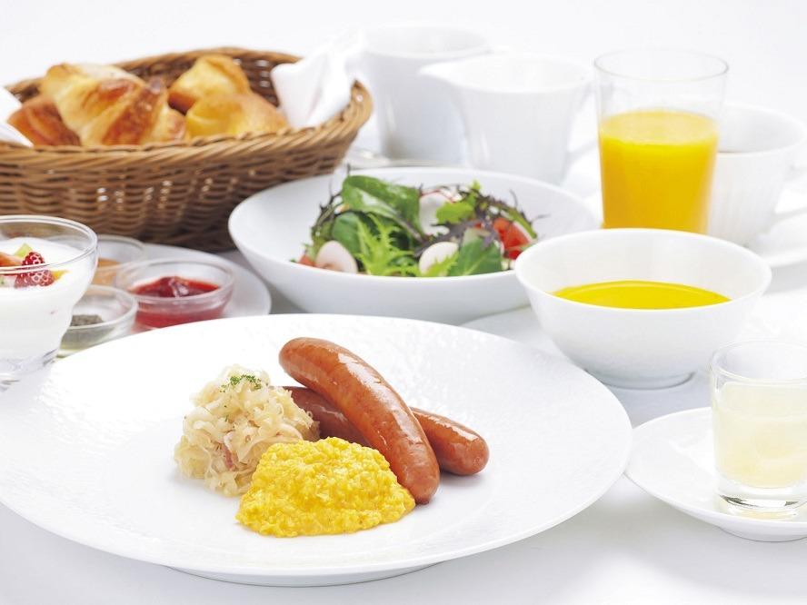 【ホテル　ラ・スイート神戸ハーバーランド】平休日1泊朝食付 ペア宿泊券《ラグジュアリーフロア》