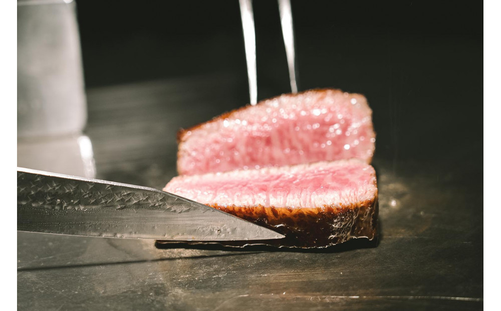 神戸メリケンパークオリエンタルホテル　エグゼクティブルーム2名1室夕朝食付き宿泊券　ステーキハウス「オリエンタル」特選黒毛和牛ステーキディナー