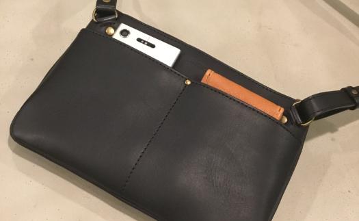 【alto.】スマートショルダーバッグ／サコッシュ AKEB-3102（ブラック）