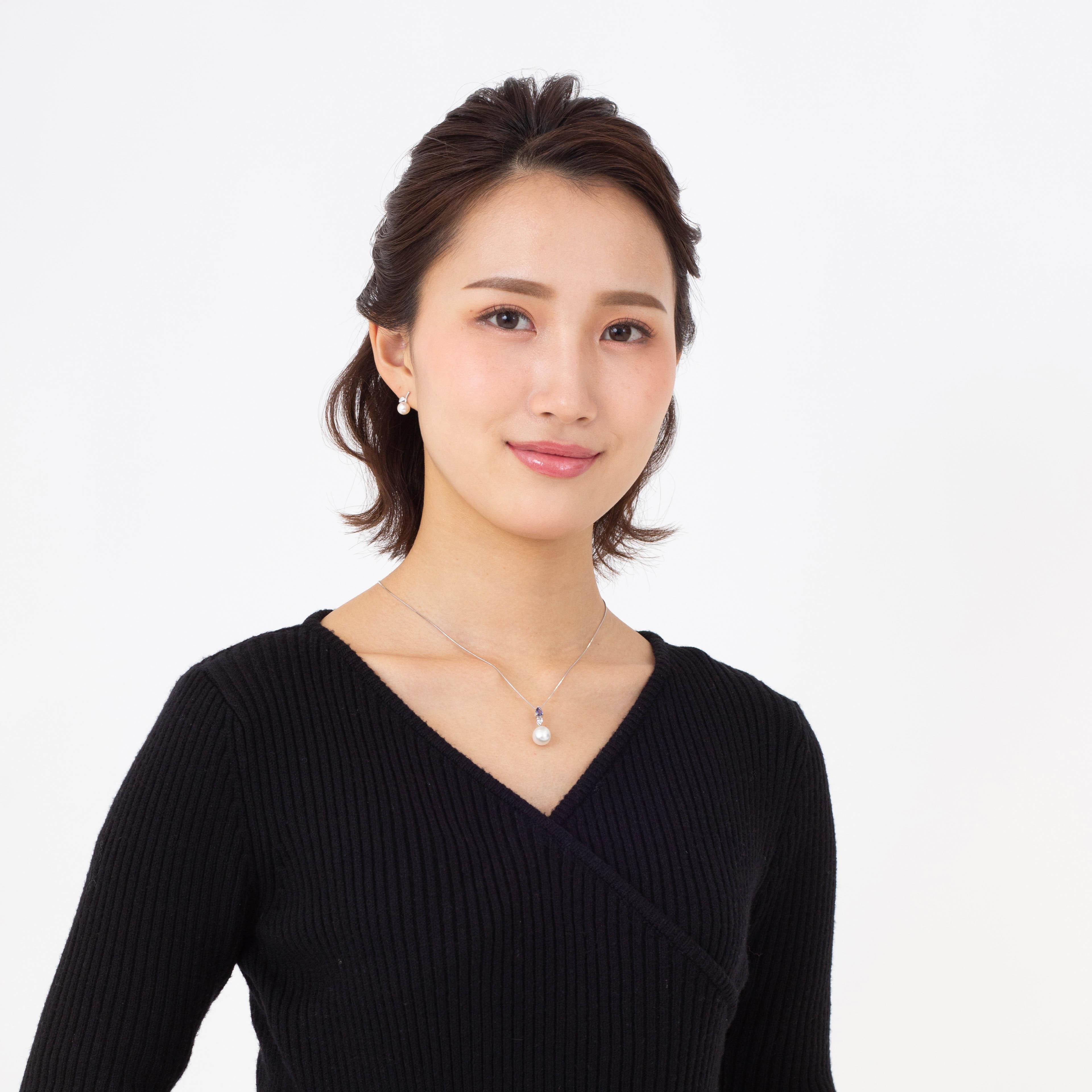 【菫】シロチョウパール（南洋 白蝶真珠） 10mm ショートオーバル アイオライト ブルートパーズ ペンダントトップ K18 ホワイトゴールド