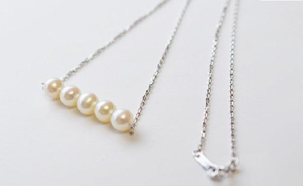 淡水本真珠5個付きネックレス／シルバー　　