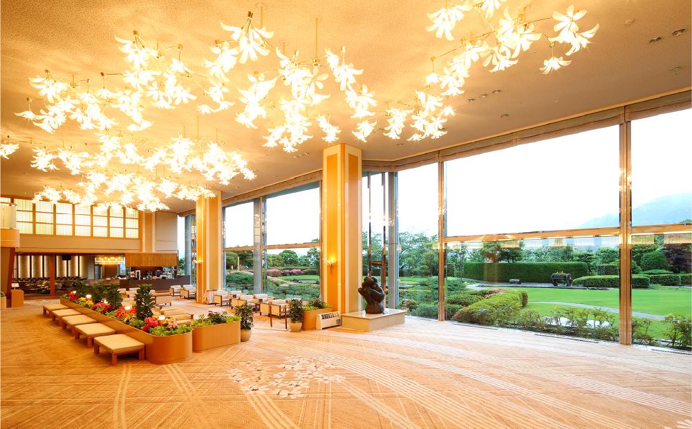 有馬温泉「有馬グランドホテル」「中の坊瑞苑」　中の坊ギフトクーポン（150000円相当）│ ありま  旅行券  トラベル  旅行チケット  温泉宿  観光  宿泊  体験  旅館  兵庫県  記念日