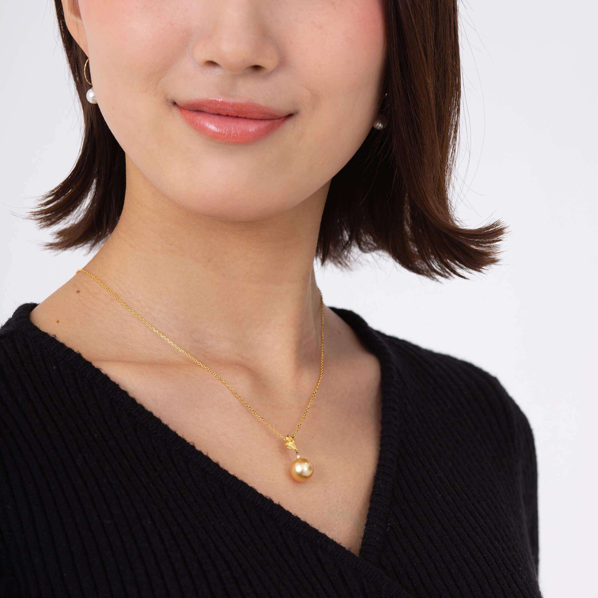 【常盤木】ゴールデンパール（南洋 白蝶真珠） 10mm セミラウンド ダイヤモンド ペンダントトップ K18 イエローゴールド