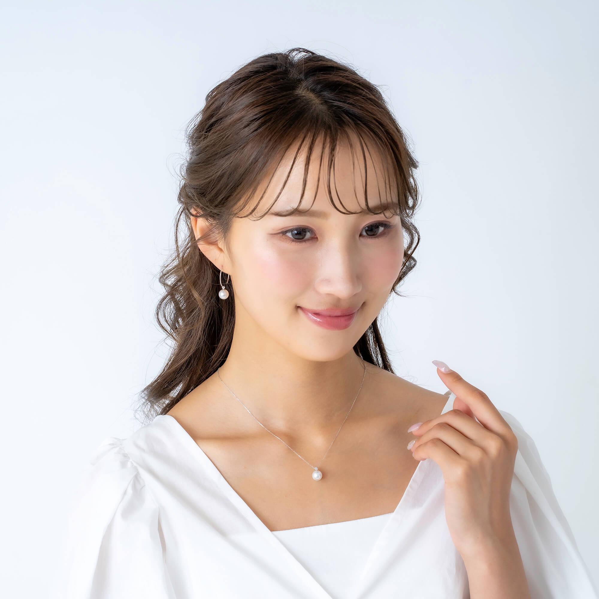 3月 誕生石 アクアマリン 無調色 アコヤ真珠（日本） 8.0mm ラウンド Pt900 プラチナ ペンダント ネックレス（チェーン付き）