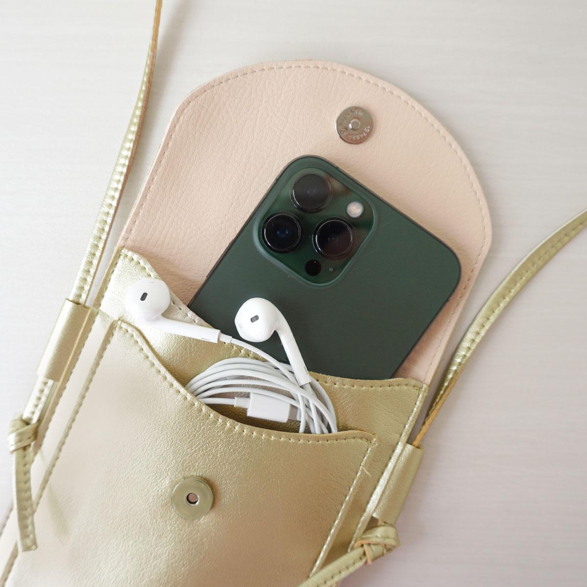 【職人手作り】　フタ付きスマホポシェット　マグネット　SMA1P（【カラー】 アイボリー、シャンパンゴールド、 ラベンダー、ライトブルー、ブラック）