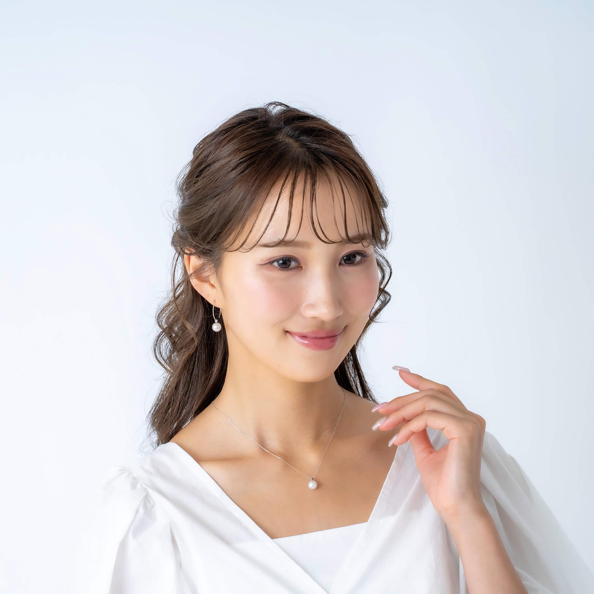 1月 誕生石 ガーネット 無調色 アコヤ真珠（日本） 8.0mm ラウンド Pt900 プラチナ ペンダント ネックレス（チェーン付き）