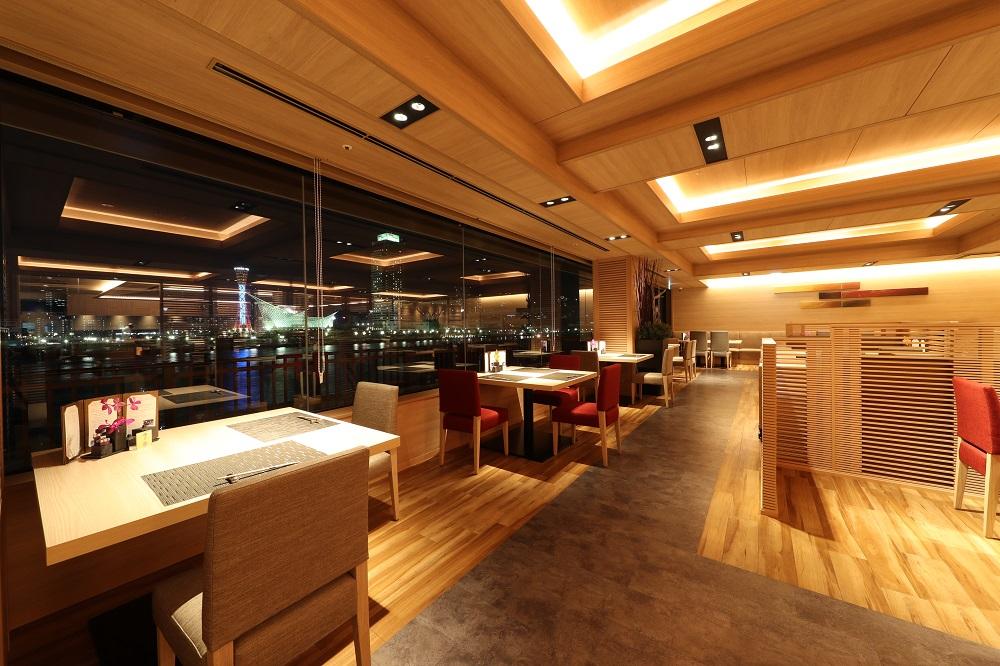 【神戸みなと温泉　蓮】平休日1泊2食付 ペア宿泊券《シーサイドデラックス和洋室》