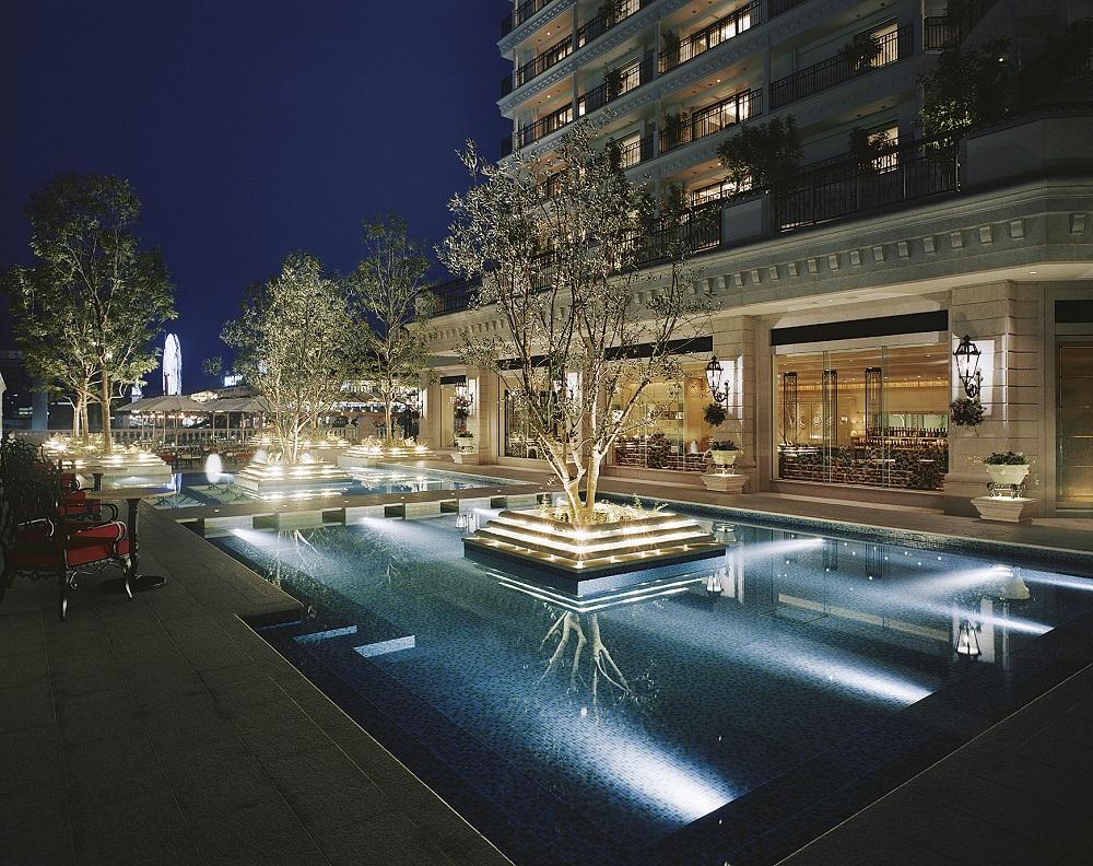 【ホテル　ラ・スイート神戸ハーバーランド】平休日1泊朝食付 ペア宿泊券《ラグジュアリーフロア》