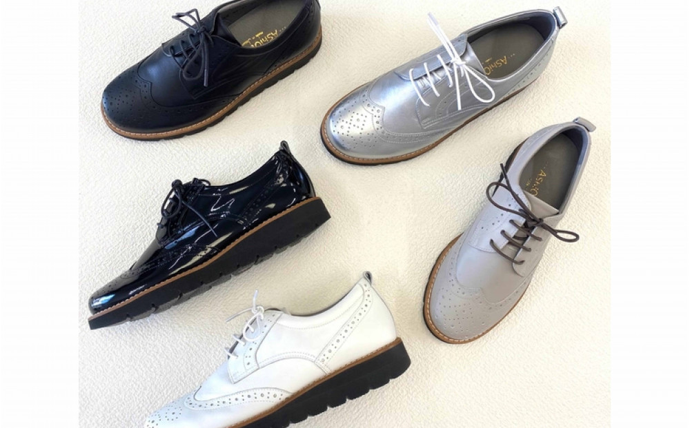 軽量メダリオンシューズ　22.0～24.5cmまで