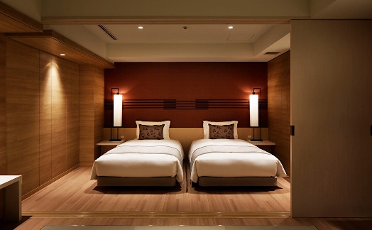 「神戸みなと温泉 蓮」ペア宿泊券（シーサイドデラックス／夕朝食付 ホテル 旅館 2人 夫婦 カップル 友達 チケット 旅行 宿泊 トラベル 予約 ギフト プレゼント 贈答 記念日 誕生日 クーポン 1泊2食付 人気 おすすめ 兵庫 関西 国内