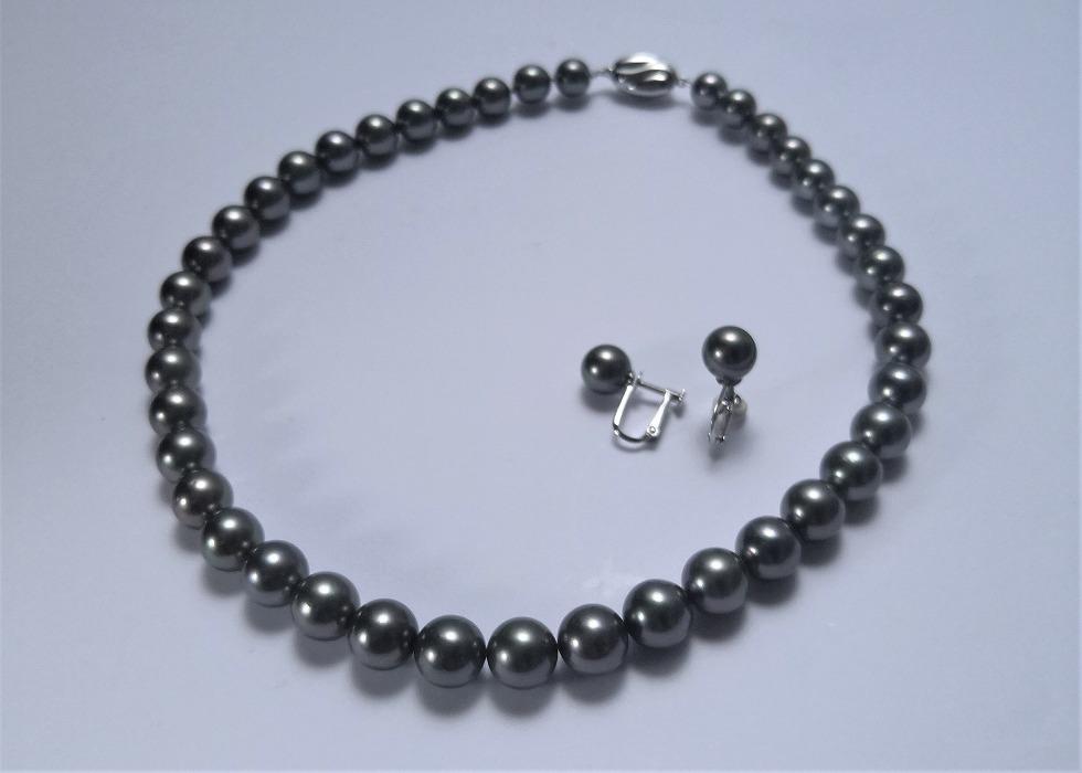 特選　黒蝶真珠ネックレス＆イヤリングセット　　