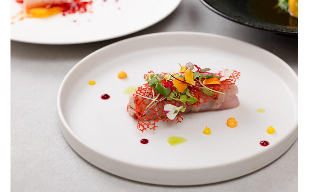 地元食材をスパニッシュイタリアン料理で味わう 『レストラングリルテーブル』ディナーペアチケット