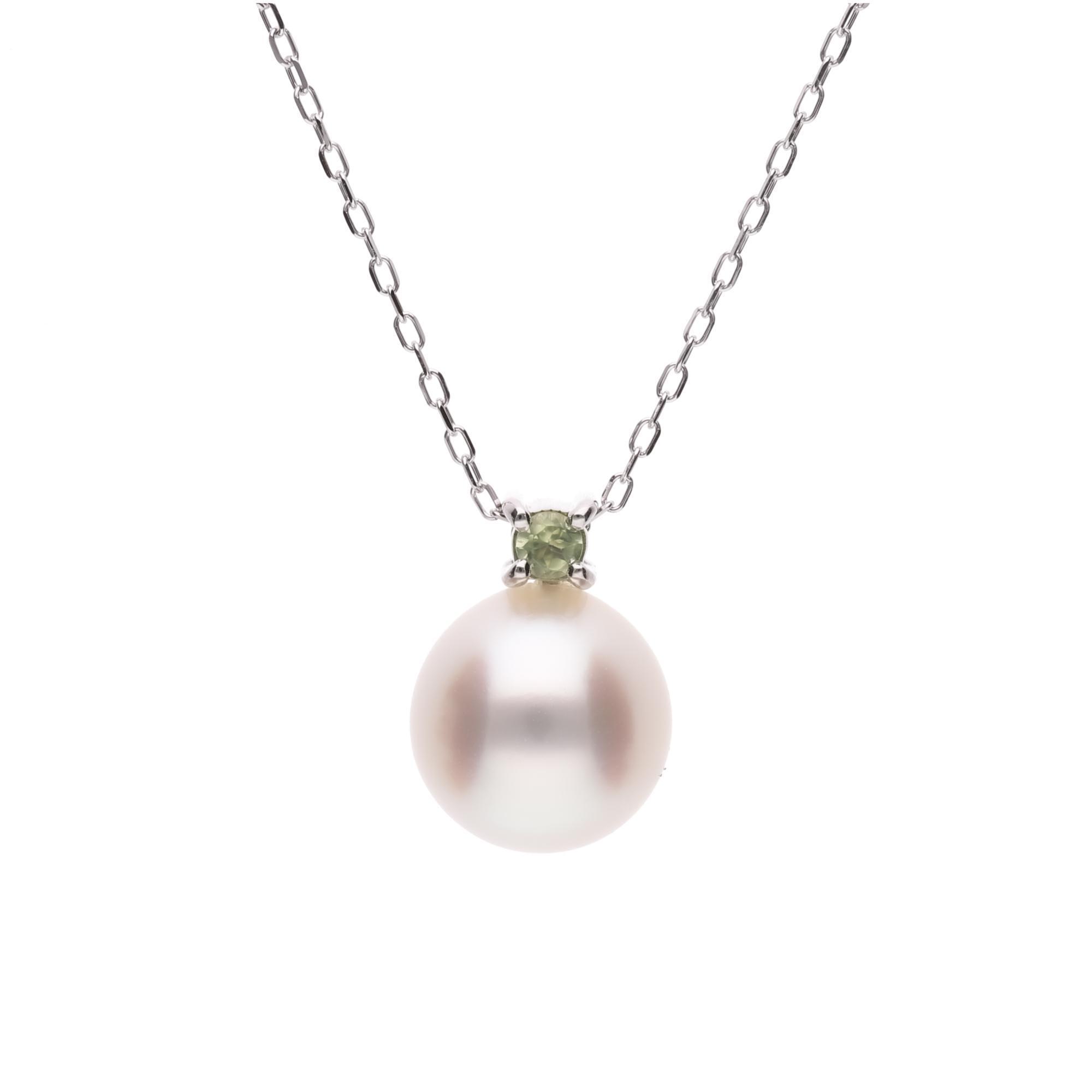 8月 誕生石 ペリドット｜アコヤパール ペンダント ネックレス｜無調色 アコヤ真珠 8.0mm K10WG チェーン付き