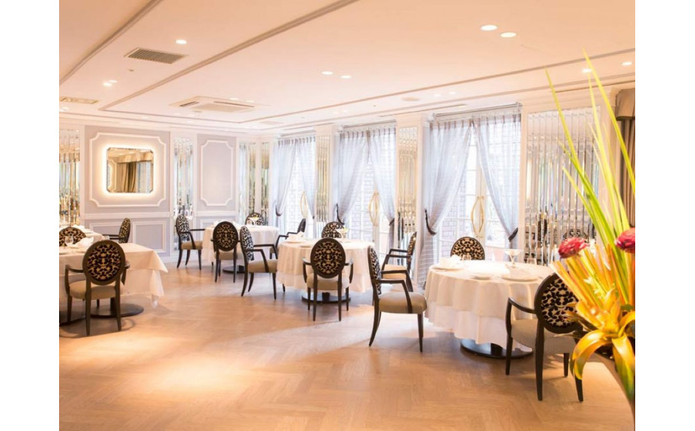 【フレンチレストラン アッシュ（神戸北野ホテル）】ペアランチ食事券