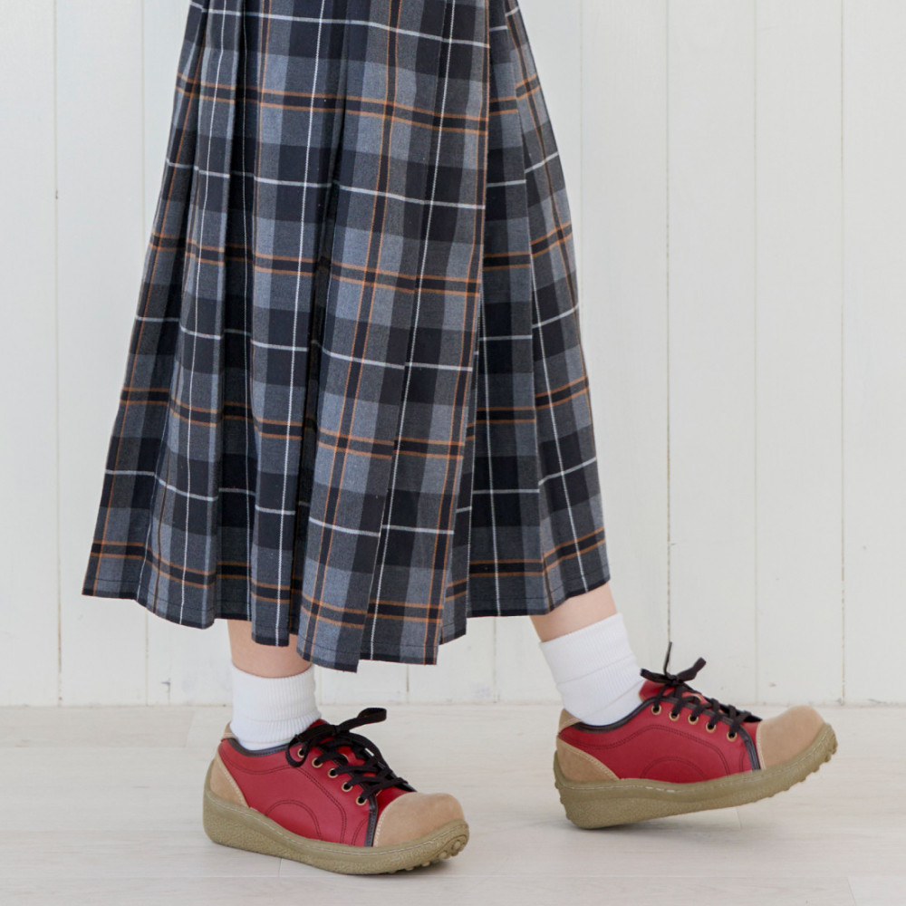 ポルカ｜レッド  LL【38】(24.5cm) レディース スニーカー 幅広 甲高 外反母趾 ゆったり 3E 大人気 厚底 靴