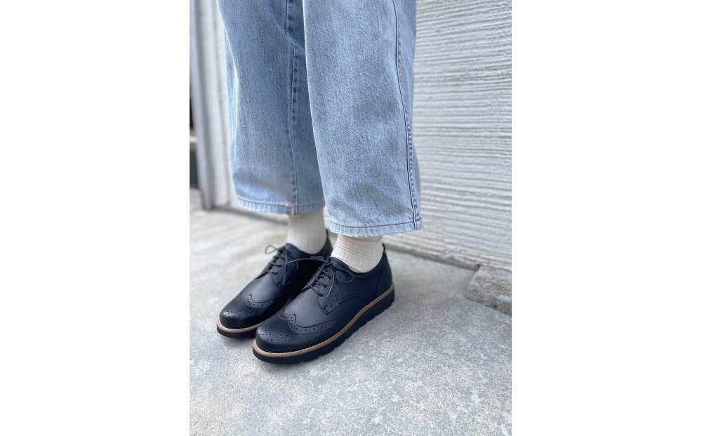 軽量メダリオンシューズ　25.0～26.0cmまで