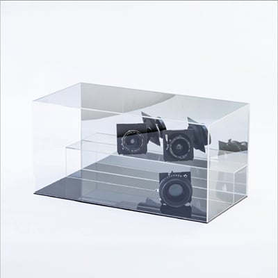 アクリルケース　W600　背面ミラー　ひな壇透明