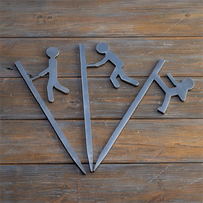 【HIBANAS】端材を熟練の職人がよみがえらせたアウトドア用ぺグ(フンバル・ヒッパル・ケッタ)