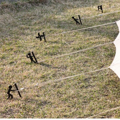 【HIBANAS】端材を熟練の職人がよみがえらせたアウトドア用ペグ・手裏剣