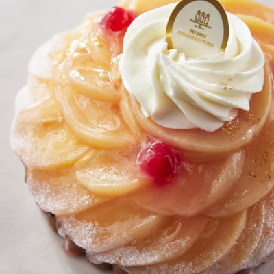 アンリ・シャルパンティエ監修　マ・タルト・オ・ペーシュ 1ホール(12cm・2~3名様)【配送不可地域：離島】