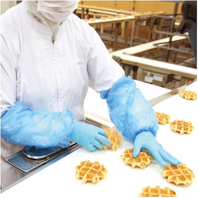 【ふるさと納税限定】【訳あり】マネケン規格外プレーンワッフル冷凍20個入り  (TFRK-P20)【配送不可地域：離島】