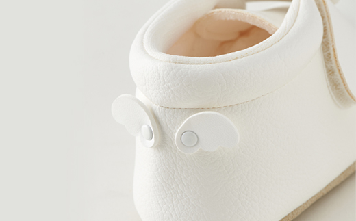 【幸せを運ぶ♪ファーストシューズ】てんしのはね(てんとうむし・white)