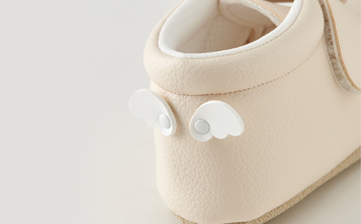 【幸せを呼ぶファーストシューズ】てんしのはね(ベージュ)