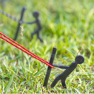 【HIBANAS】端材を熟練の職人がよみがえらせたアウトドア用ぺグ(フンバル・ヒッパル・ケッタ)