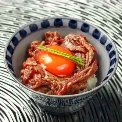 和牛セレブの神戸牛すき焼き(肩ロース)150g【配送不可地域：離島】