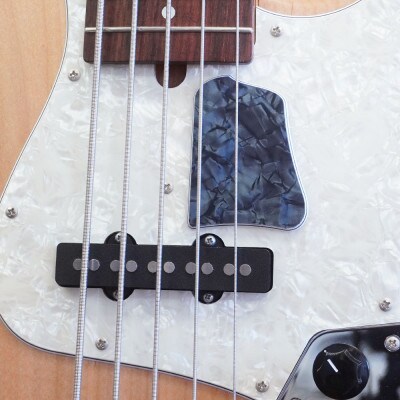 【ベース用カスタムパーツ】Finger Step / Sサイズ / ブラックパール4P　【Sago】