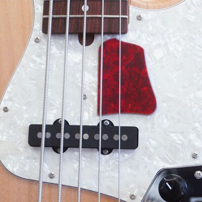 【ベース用カスタムパーツ】Finger Step / Sサイズ / 赤べっ甲4P　【Sago】