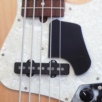 【ベース用カスタムパーツ】Finger Step / Lサイズ / ブラック1P　【Sago】