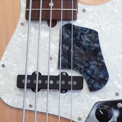 【ベース用カスタムパーツ】Finger Step / Lサイズ / ブラックパール4P　【Sago】