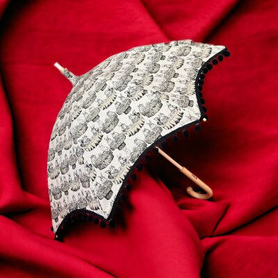 ナッツのティーパーティーのポンポン日傘