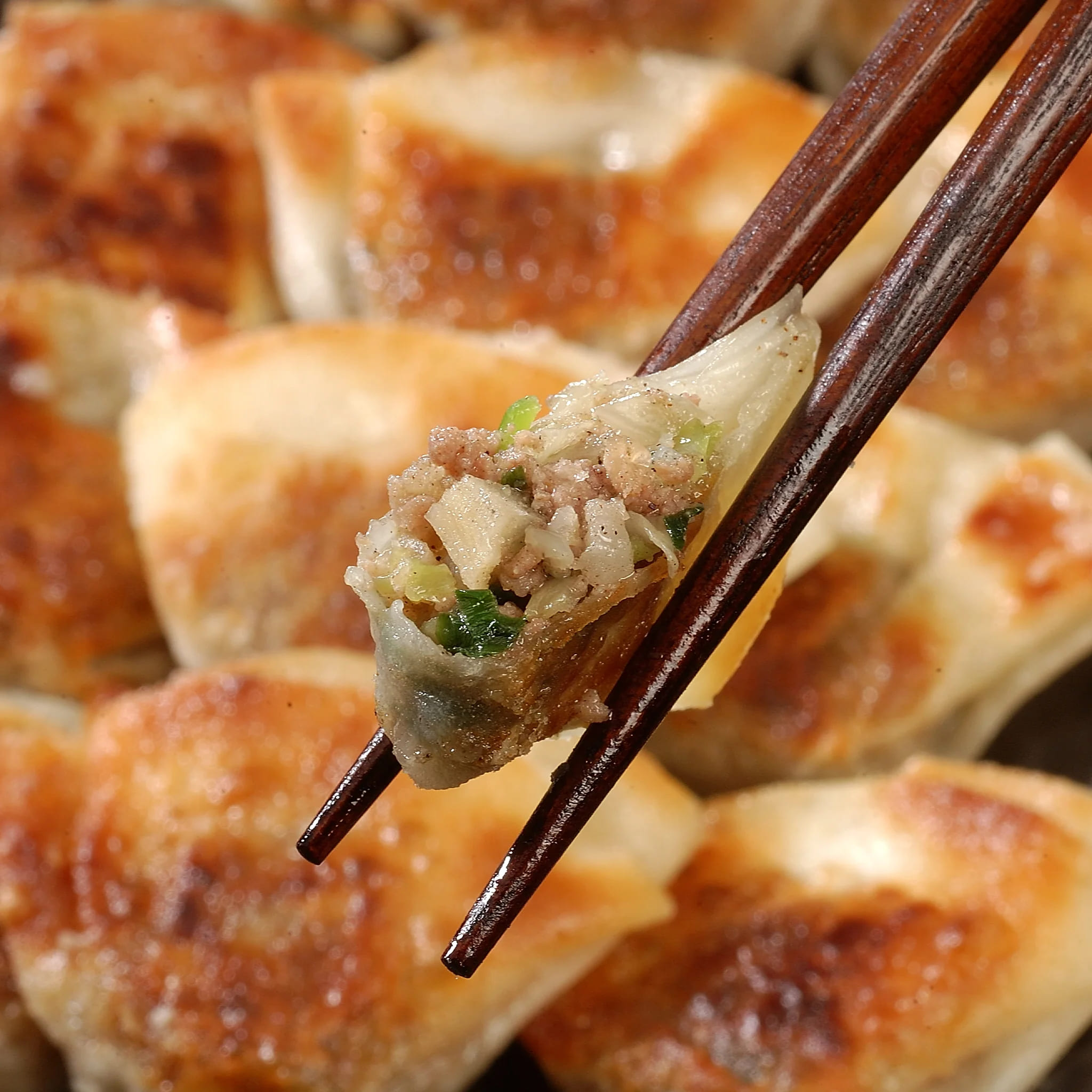 芦屋 伊東屋 謹製 業務用 一口餃子 90個セット (ご自宅用) 3袋【餃子 ぎょうざ ギョーザ 中華 点心 惣菜 簡単 おうち おかず おつまみ 豚肉 薄皮 ジューシー 肉汁 たっぷり 冷凍 イトー屋 お取り寄せ ギフト】