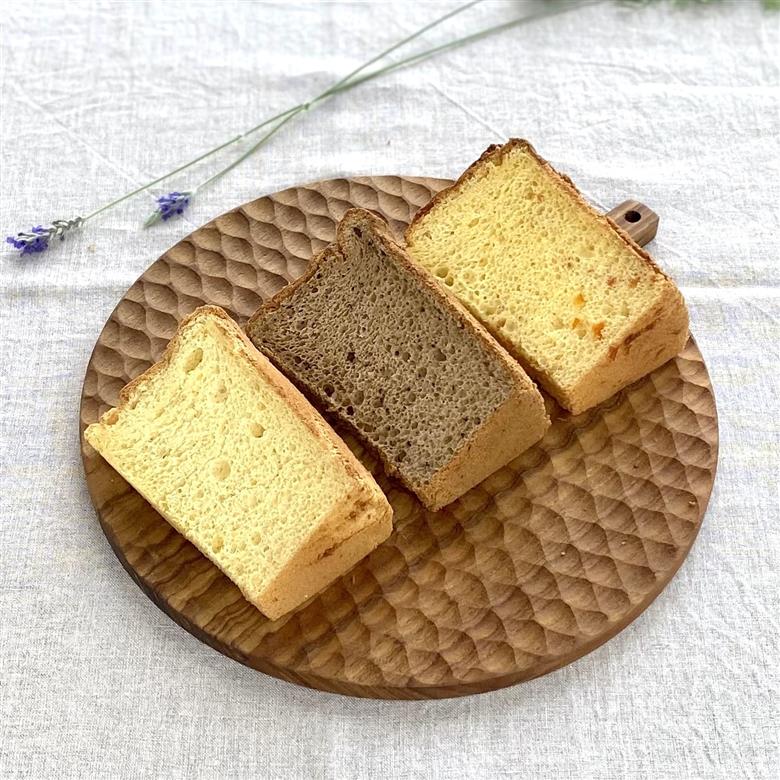 ひみつのひとさじ　人気のしっとりふわふわシフォンケーキ3ピースセット [010-a001]