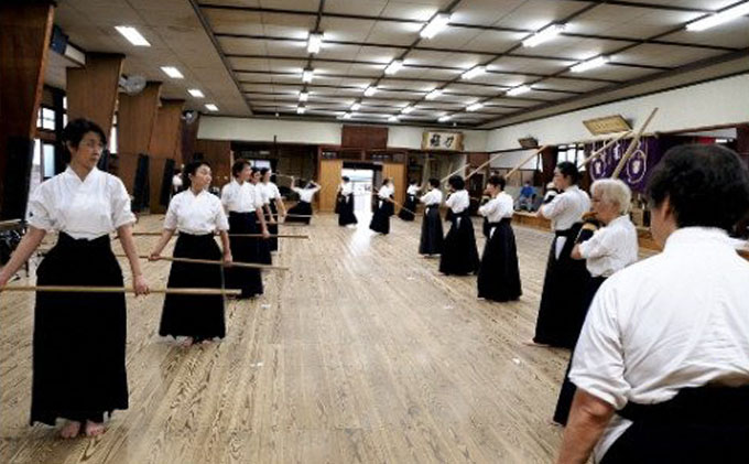 修武館で体験　古流なぎなた天道流(90分)